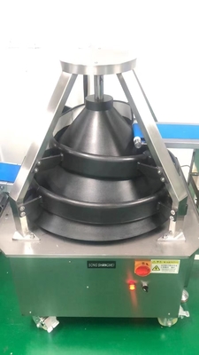Efficiëntie Automatische kegel deeg roterende machine 8000pcs/uur met 0.4KW Power