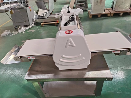 Professionele 370mm Mini deegplaat GL-370 75kg N.W 80kg G.W Voor precisie deegpers