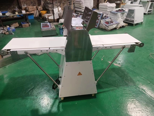 Zware verticale deegplaat 0,75kw Kracht 6,5 kg Maximaal deeggewicht Keukenapparatuur