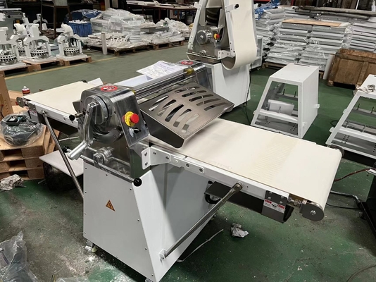 220V/380V Verticale deegplaat 6,5 kg Maximaal deeggewicht Roller Regulerend bereik 0,5-38mm
