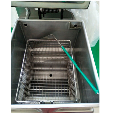 Commerciële keuken Kipsteker 25L Capaciteit 13,5 Kw Kracht Mechanisch paneel Oliefilter 135Kg