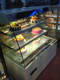 De gebogen Horizontale Ijskasten van het de Vitrinedessert van de Glascake Voor Supermarkt